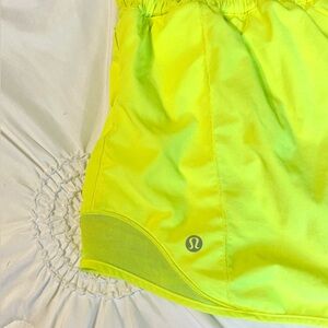 Lululemon Hotty Hot LR 4inch